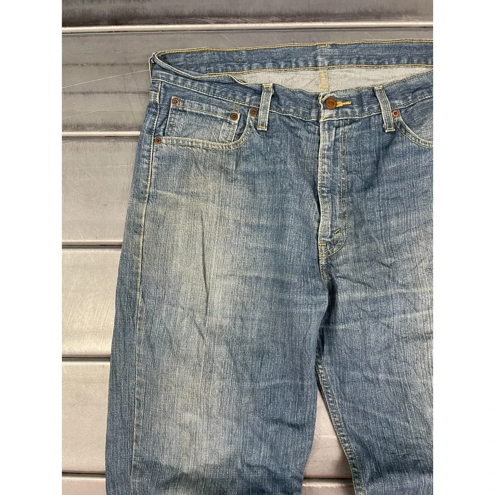 VTG Levis 751 Jeans Mens 36X32 Blue Medium Wash Denim Straight Leg 100%‎ Cotton